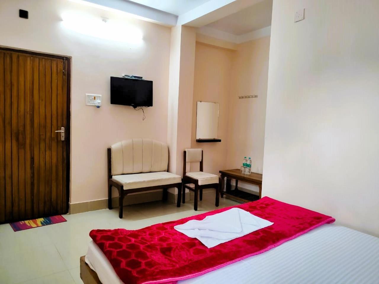 Hotel Vaishnavi Near Baba Dham Temple Deoghar Bagian luar foto